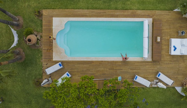 Exclusiva Villa con piscina climatizada, jacuzzi, sauna, gim, y 10000m2 jardín