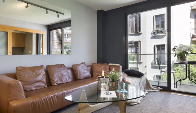 Apartment with Terrace 3 rooms in the center in with parking - Free WiFi