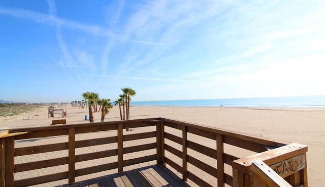 Global Vacacional: Practical flat with swimming pool in Canet Beach
