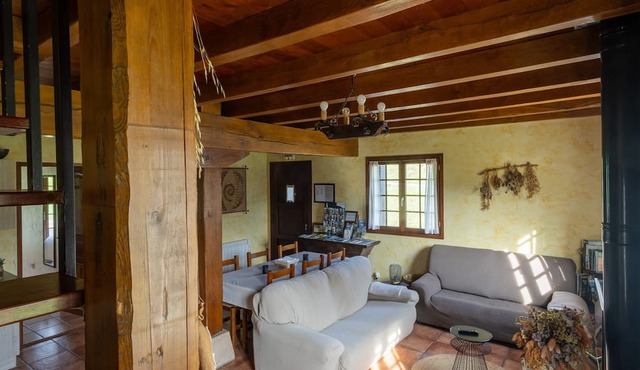 Country House 'Artizarra' with Mountain View, Private Terrace and Wi-Fi