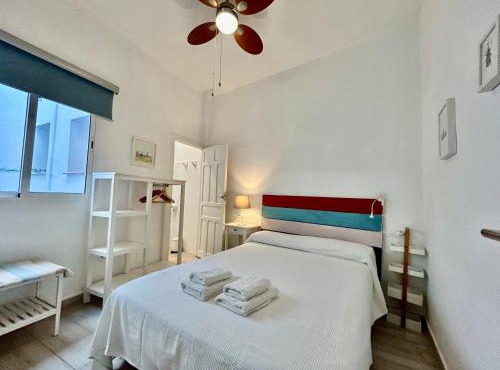 Acogedor apt 8pax 4Bdr 2Bth- CozyHomeSevilla2