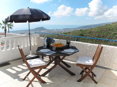 Apartment Las Cuevecitas by Interhome